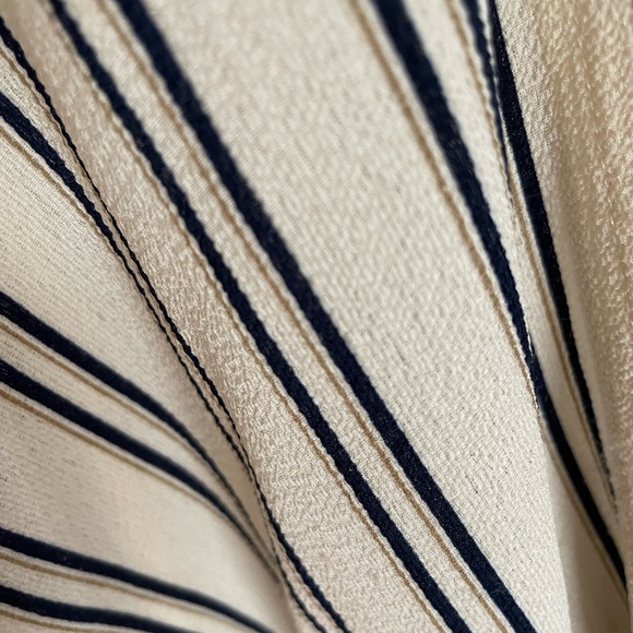 Perfect summer jumpsuit. Size medium. - Picture 5 of 6